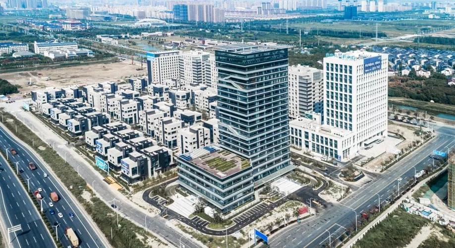 匠心服务，赋能智慧仓储丨格力中央空调助力步步高集团稻谷互联网数据中心
